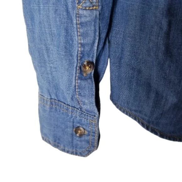 Urban Outfitters Women Medium BDG Blue Denim Studded‎ Button Down Shirt - Picture 7 of 13